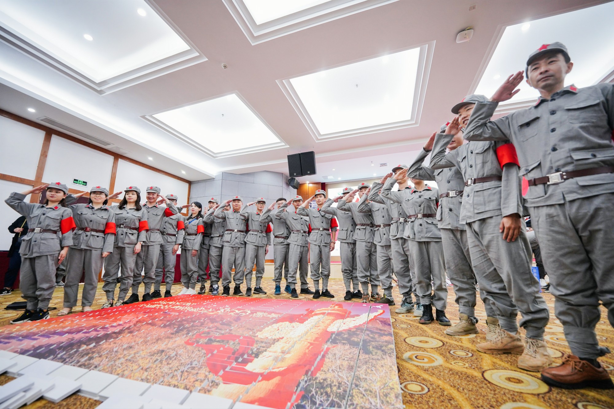 紅色多米諾團(tuán)建活動(dòng)