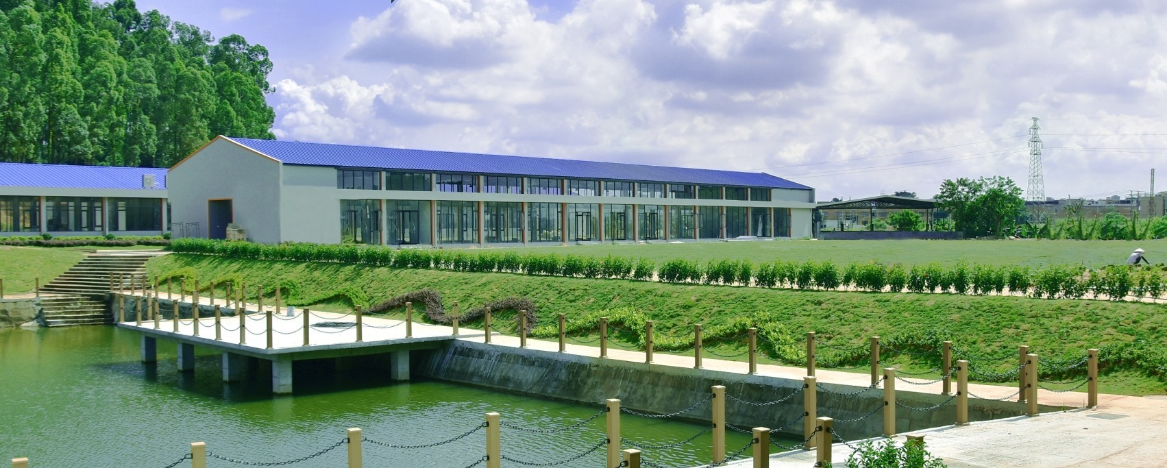 綠水滴牛巴巴營(yíng)地