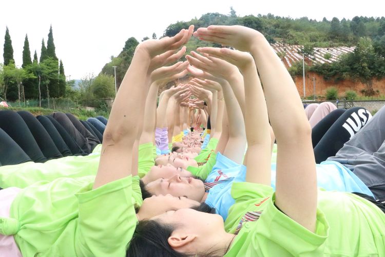 廣州拓展項目-眾志成城