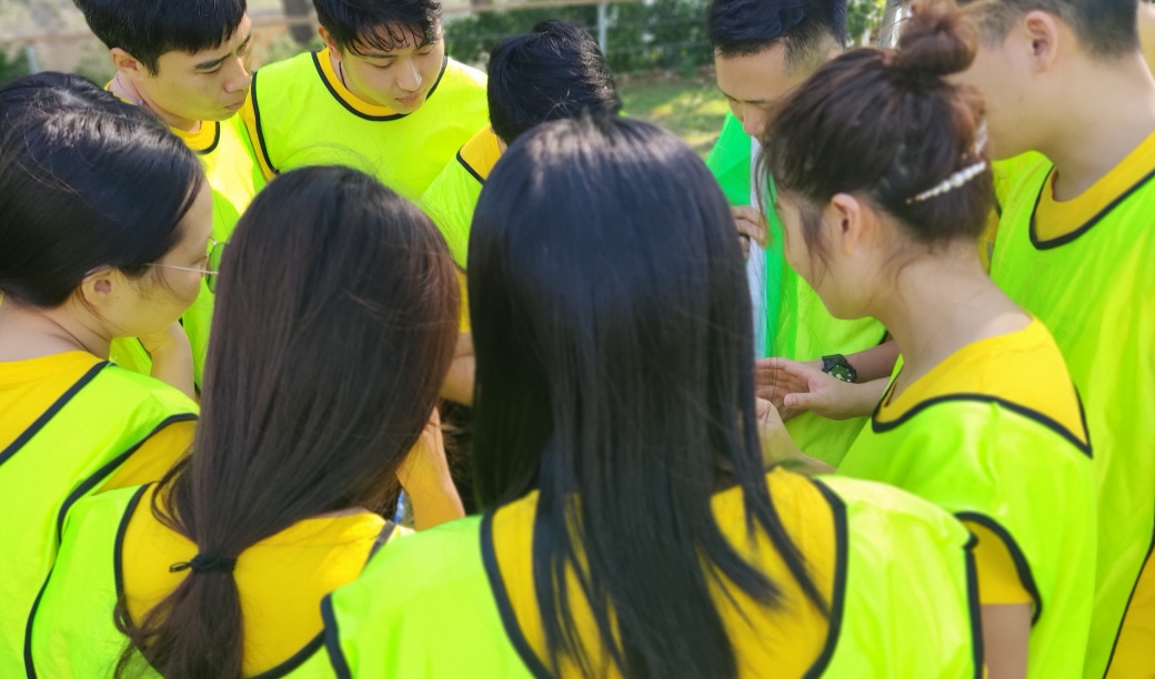 廣州拓展游戲-錯(cuò)位的點(diǎn)